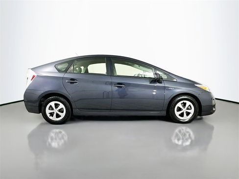 Used 2013 Toyota Prius Two image 9