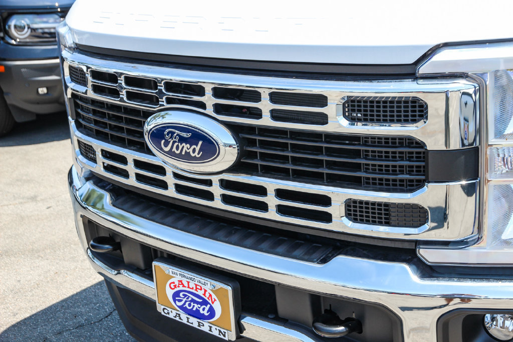 New 2025 Ford F350 XL w/ XL Chrome Package AWD/4WD image 10