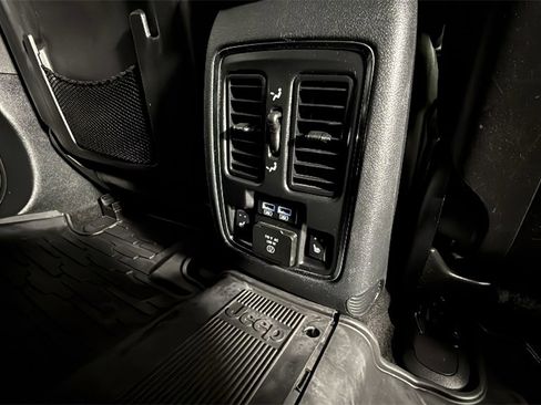 Used 2018 Jeep Grand Cherokee Overland image 45