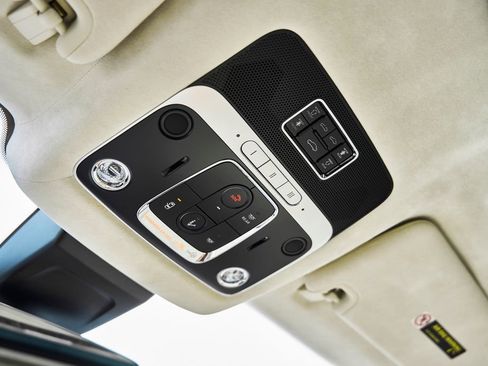 Used 2021 Bentley Flying Spur V8 AWD/4WD image 84