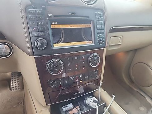 Used 2009 Mercedes-Benz ML 63 AMG 4MATIC image 16