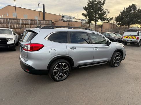 Used 2024 Subaru Ascent Limited w/ Technology Package AWD/4WD image 8