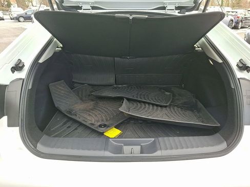 Used 2024 Toyota Prius XLE image 28