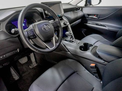 Used 2023 Toyota Venza LE AWD/4WD image 22