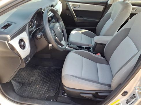 Used 2019 Toyota Corolla LE image 14