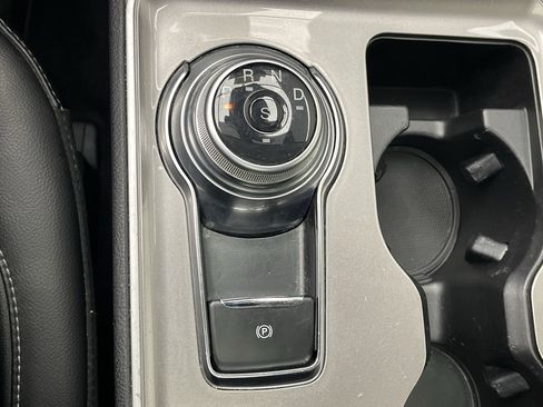 Used 2024 Ford Edge SEL w/ Convenience Package image 26