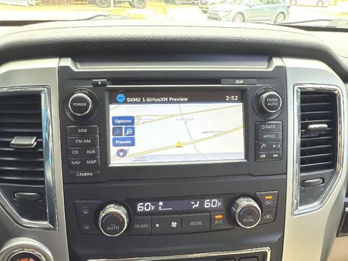 Used 2016 Nissan Titan SV RWD image 34