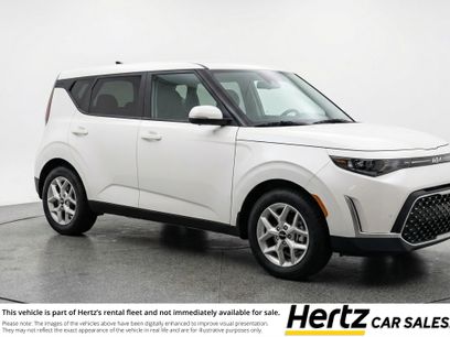 Used 2025 Kia Soul LX w/ LX Technology Package
