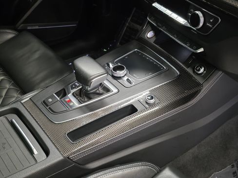 Used 2020 Audi SQ5 Premium Plus w/ Premium Plus Package image 44