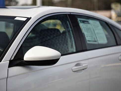 Used 2023 Honda Accord EX image 3