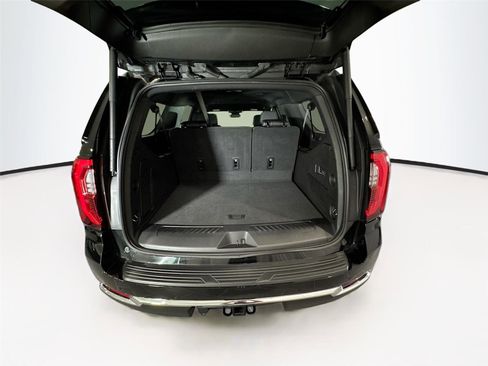 Used 2025 GMC Yukon XL Elevation w/ LPO, Floor Liner Package AWD/4WD image 20