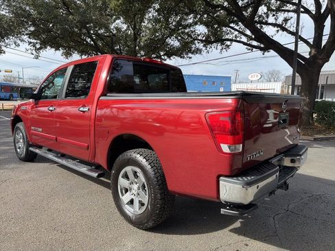 Used 2014 Nissan Titan SV w/ SV Value Truck Package image 5