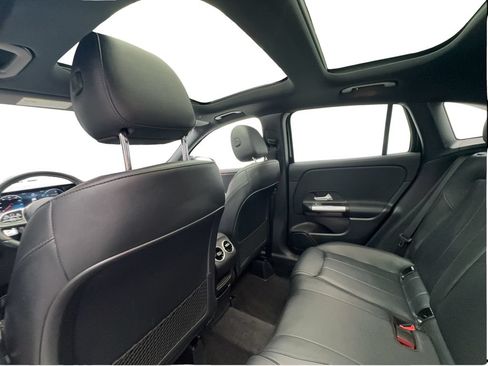 Used 2022 Mercedes-Benz GLA 250 4MATIC w/ Premium Package Lite image 21