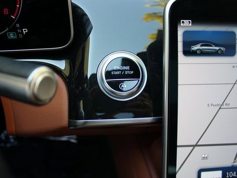 Used 2022 Mercedes-Benz S 500 4MATIC w/ 3D Technology Package image 18