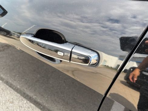 Used 2022 Chevrolet Malibu Premier FWD image 11