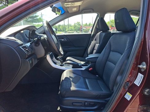 Used 2014 Honda Accord Sport image 17