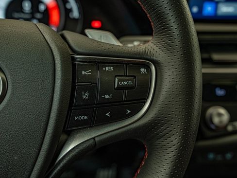 Certified 2025 Lexus ES 350 F Sport image 23