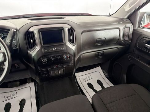 Used 2020 Chevrolet Silverado 1500 Custom w/ Custom Convenience Package AWD/4WD image 22