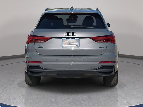 Used 2025 Audi Q3 2.0T Premium w/ Convenience Package image 4
