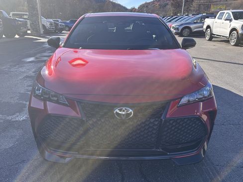 Used 2020 Toyota Avalon TRD image 3