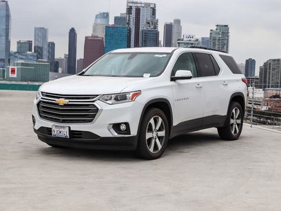 Used 2021 Chevrolet Traverse LT w/ LT Premium Package