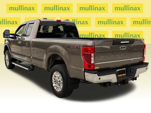 Certified 2022 Ford F350 XLT w/ XLT Premium Package image 9