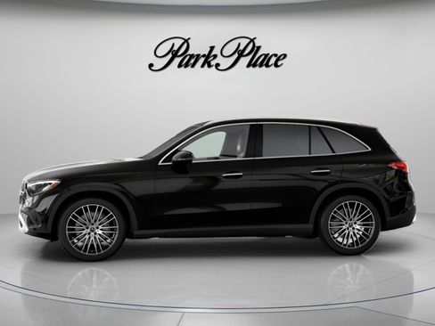 Used 2023 Mercedes-Benz GLC 300 image 6