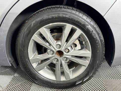 Used 2018 Hyundai Elantra Value Edition image 36