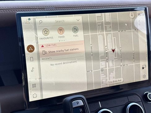 New 2026 Land Rover Defender 110 X-Dynamic SE image 26