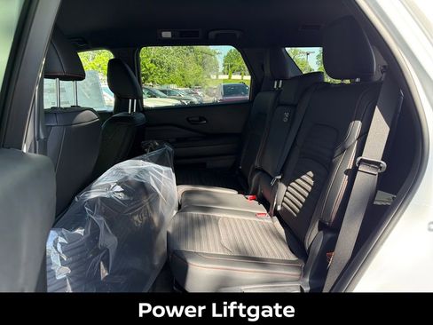 New 2026 Nissan Pathfinder Rock Creek AWD/4WD image 33