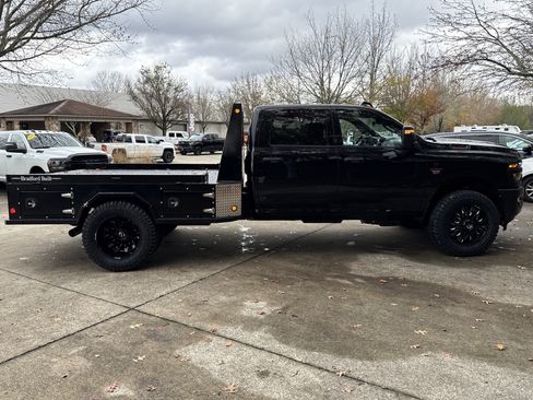 New 2026 RAM 3500 Tradesman image 8