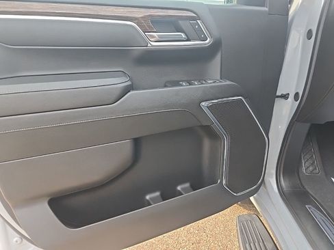 Used 2024 GMC Sierra 1500 Elevation w/ Preferred Package image 12