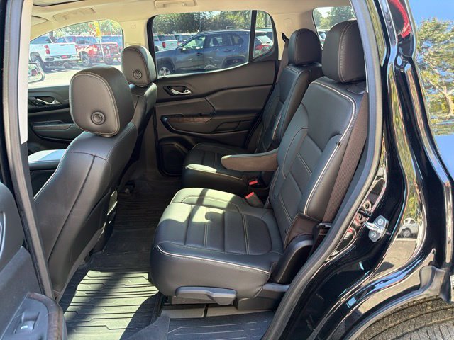 Used 2023 GMC Acadia Denali w/ Black Diamond Edition FWD image 17