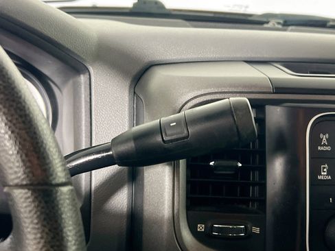 Used 2013 RAM 1500 Express RWD image 23
