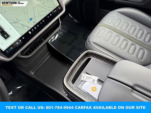 Used 2025 Rivian R1T Adventure image 22