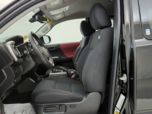Used 2023 Toyota Tacoma SR5 AWD/4WD image 26