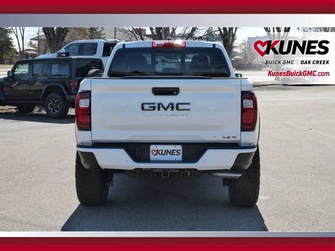 Used 2026 GMC Canyon AT4X w/ LPO, Black Badging Package AWD/4WD image 12