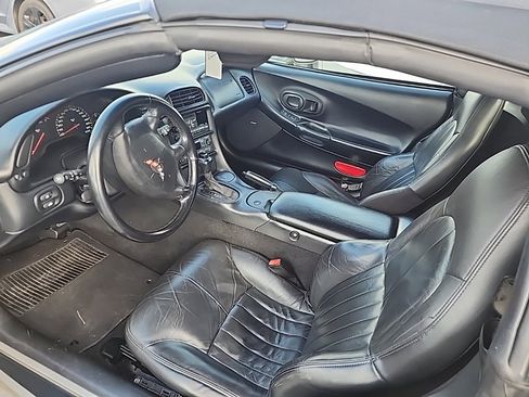 Used 1998 Chevrolet Corvette Convertible w/ Memory Pkg image 4