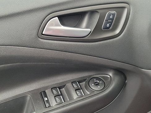 Used 2017 Ford Escape SE w/ Equipment Group 201A FWD image 27