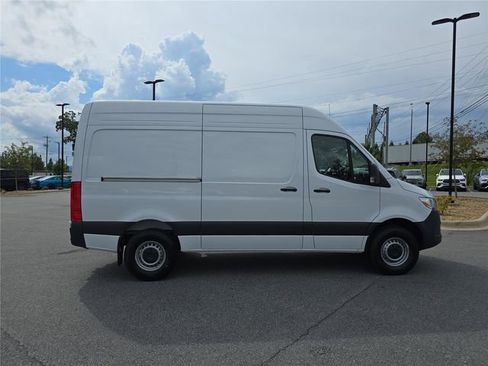 New 2025 Mercedes-Benz Sprinter 2500 image 2