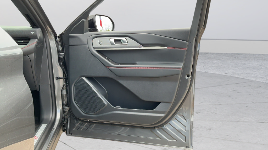 New 2026 Ford Explorer ST-Line RWD image 21