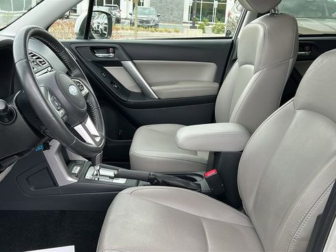 Used 2017 Subaru Forester 2.5i Limited AWD/4WD image 10