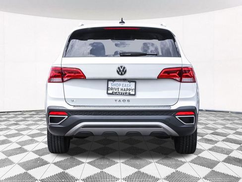 Used 2023 Volkswagen Taos SE w/ Black Wheel Package FWD image 13