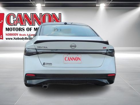 New 2026 Nissan Sentra SR w/ Floor Mat Package FWD image 6