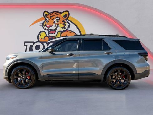 Used 2021 Ford Explorer ST w/ Equipment Group 401A image 8