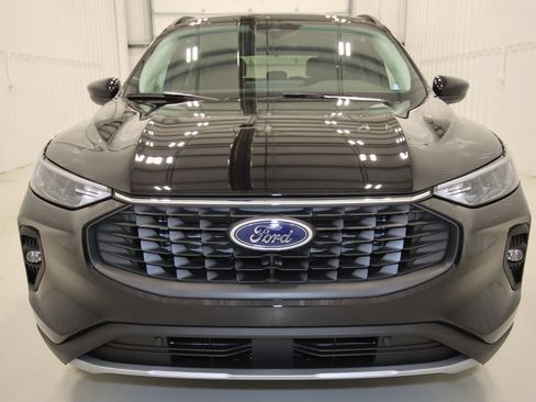 Certified 2024 Ford Escape SE image 5