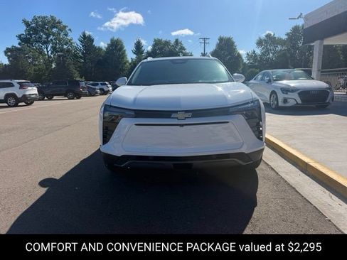 Used 2024 Chevrolet Blazer EV LT AWD/4WD image 3