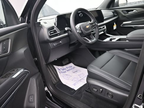 New 2026 Chevrolet Traverse LT AWD/4WD image 9