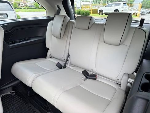 Used 2025 Honda Odyssey Touring image 27