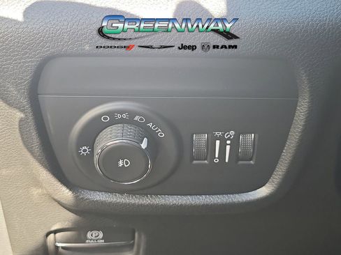 New 2025 Jeep Grand Cherokee Limited RWD image 27